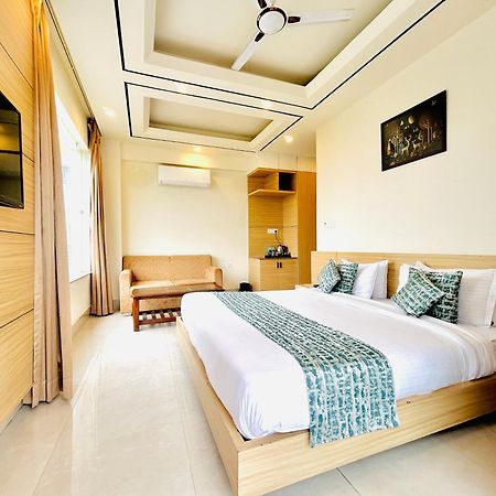 Hotel Aqua Vibes Ришикеш Экстерьер фото